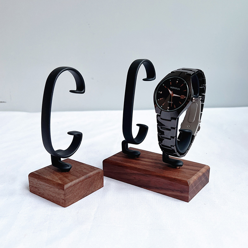 木製C型腕時計ホルダー ジュエリーオーガナイザー ディスプレ - Jewelry And Watches Inc のレビューと価格